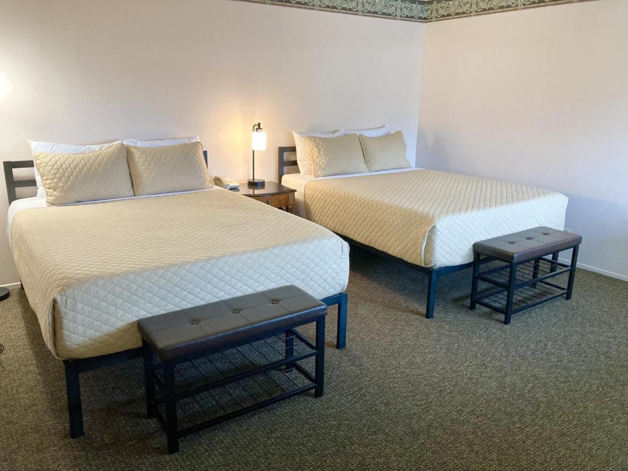 Coast Riders Inn Сан-Сімеон Номер фото